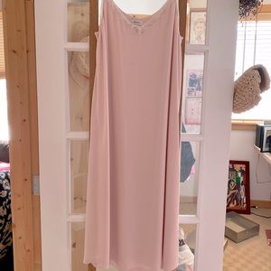 Size L Babaton baby pink lace trimmed slip dress, adjustable spaghetti straps